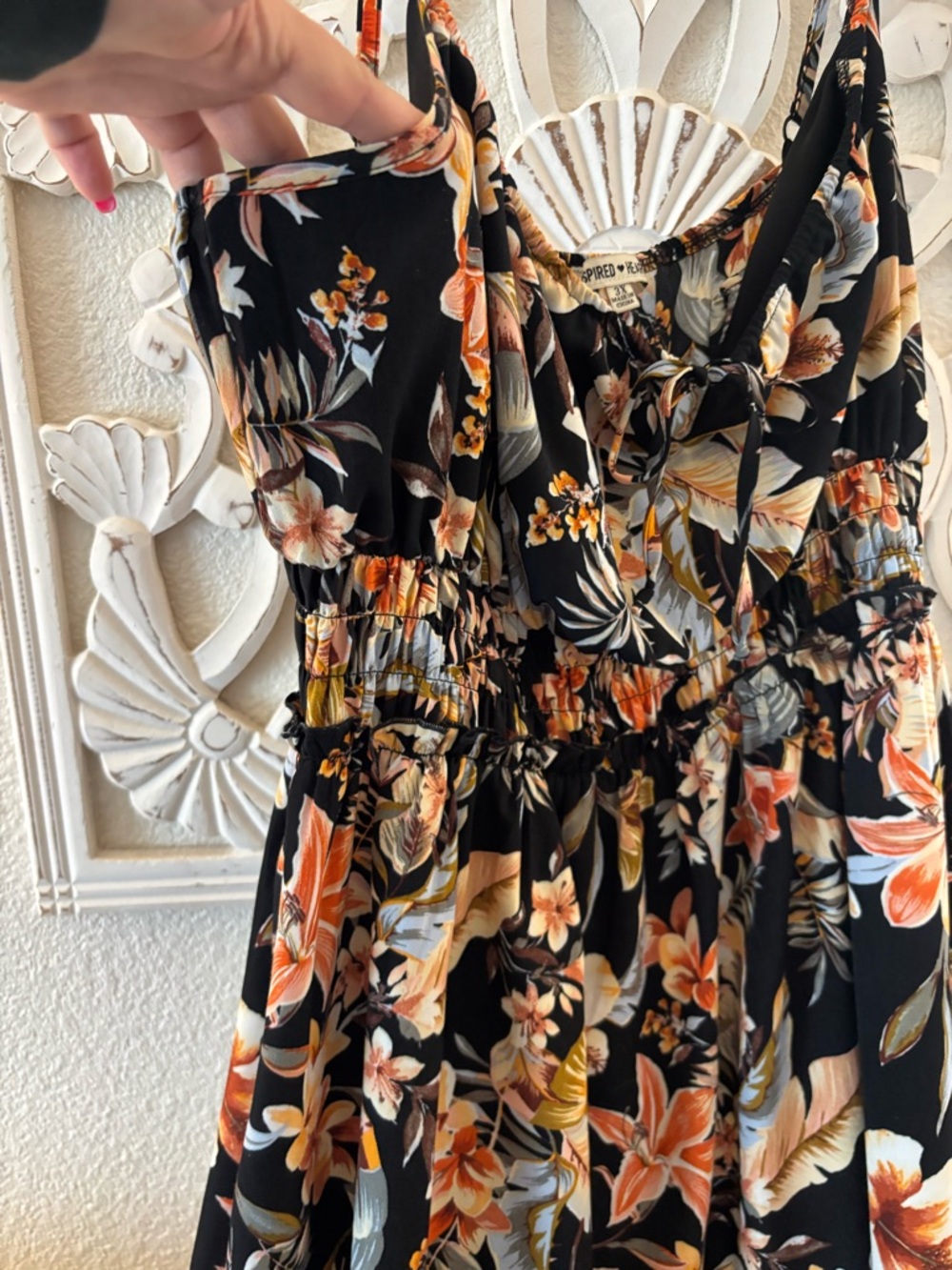 🌺 Gorgeous Tropical Floral Print Black Maxi Dress 🌺 Size 3x 🌺 EUC - Picture 4 of 7
